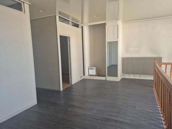 Local commercial à louer 72m² Liévin (62800)