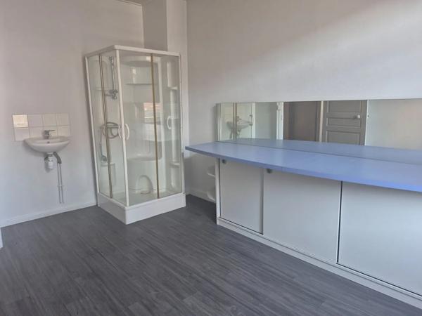 Local commercial à louer 72m² Liévin (62800)