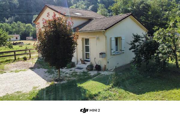 Maison de campagne de 4 pièces , au calme, à vendre au Collet de Dèze