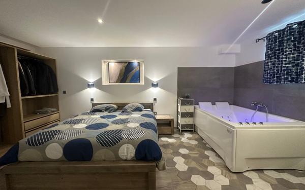 Maison à vendre    3 pièces • 110 m2 Nîmes