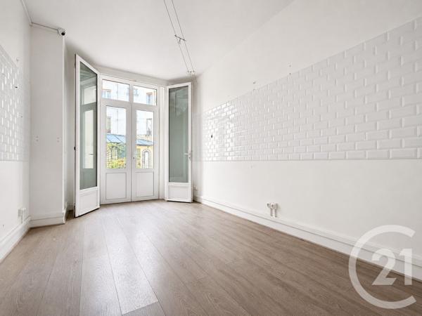 à vendre  58 m 2   PARIS  - 75013
