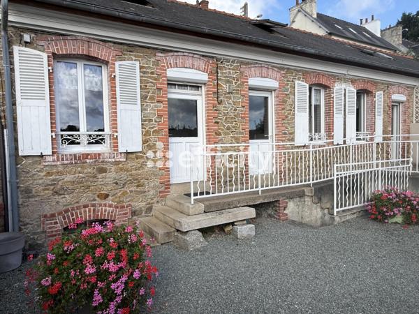 Maison
         5 pièces
        - 55 m² 152 500 € *
