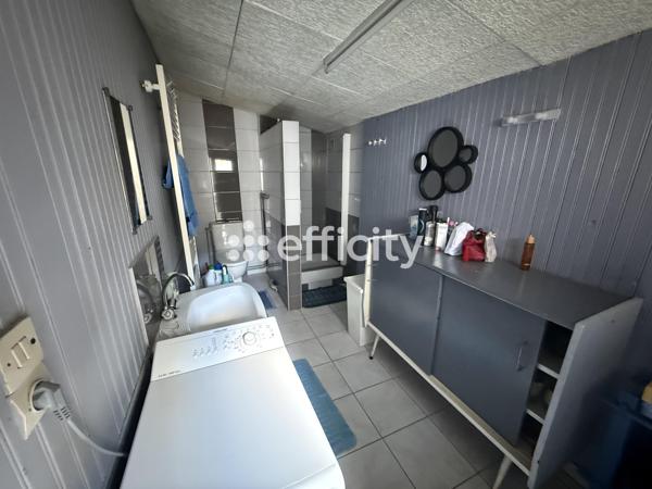 Maison
         5 pièces
        - 55 m² 152 500 € *