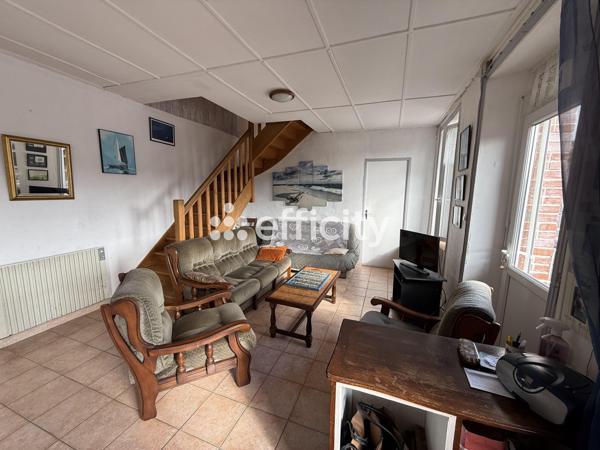 Maison
         5 pièces
        - 55 m² 152 500 € *