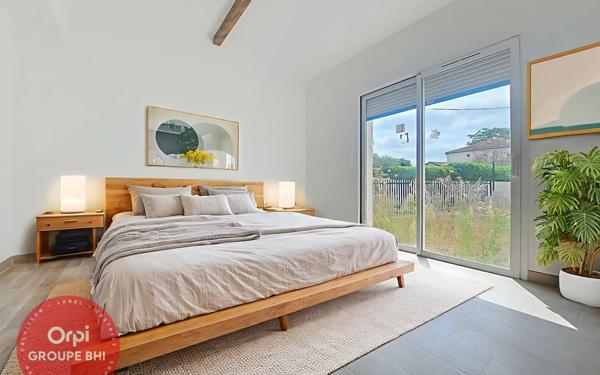 Maison à vendre    5 pièces •  Générac