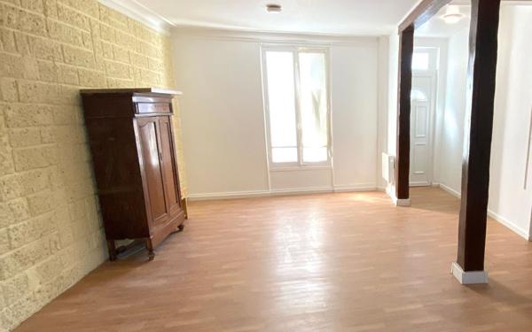 Maison à vendre    6 pièces •  Les Mureaux