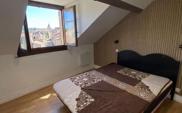 Maison à vendre    6 pièces •  Les Mureaux