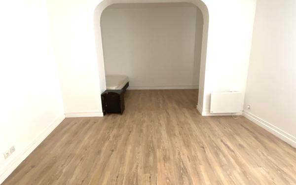 Maison à vendre    6 pièces •  Les Mureaux