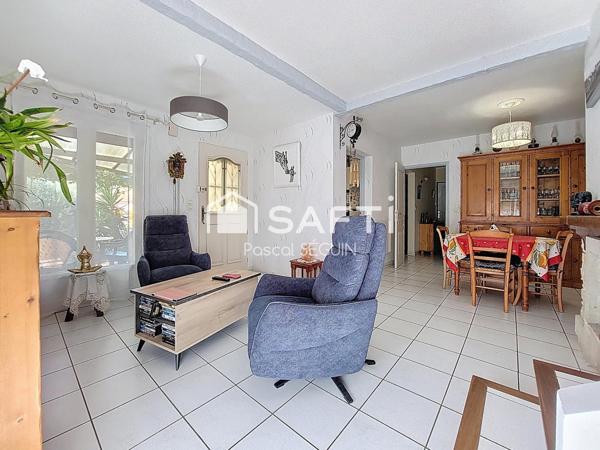 VILLA  3 FACES - 3 CHAMBRES - GARAGE - VUE DÉGAGÉE