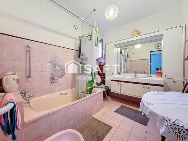 VILLA  3 FACES - 3 CHAMBRES - GARAGE - VUE DÉGAGÉE