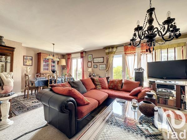 Maison traditionnelle 10 pièces de 164 m² à Quiberon (56170)