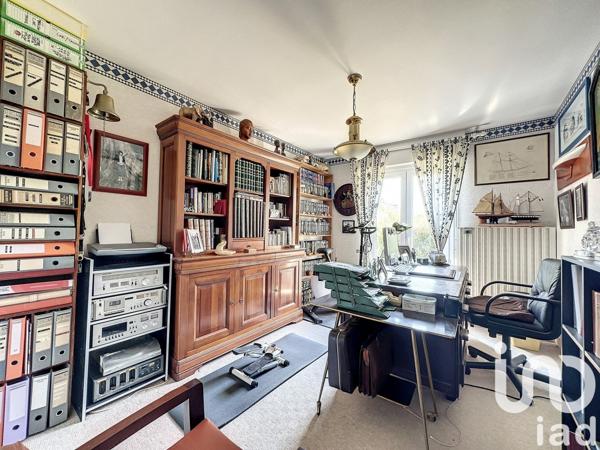 Maison traditionnelle 10 pièces de 164 m² à Quiberon (56170)