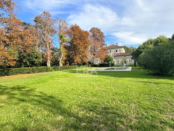 PROPRIÉTÉ DE CARACTÈRE - XIX° , PROCHE D'AGEN