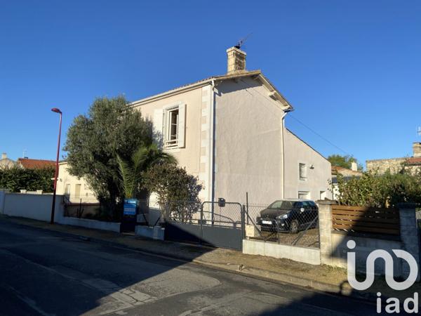 Maison de village 5 pièces de 120 m² à Fors (79230)