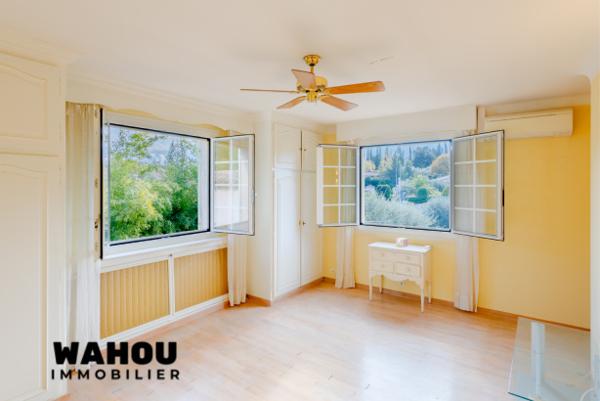 Mougins (06250) Maison provençale 5 chambres avec piscine et garages à Mougins