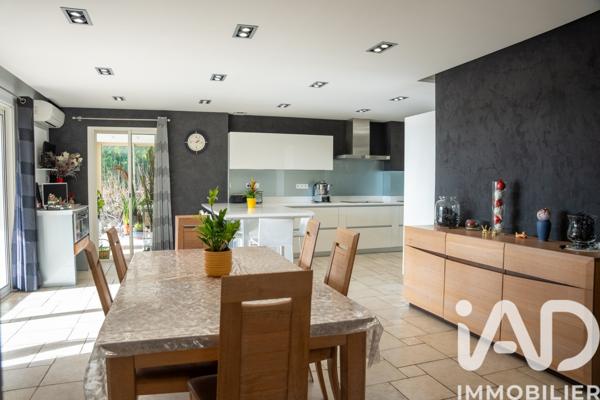 Maison à vendre 8 pièces 235 m² Crest