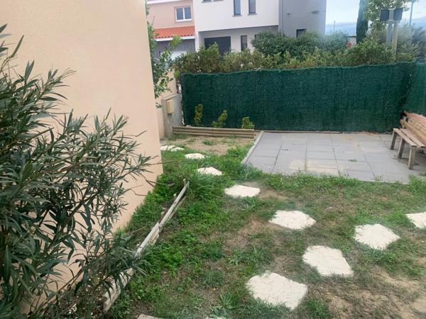 Vente                                                      Villa
                        
                     4 pièces                      88 m2                     à Claira