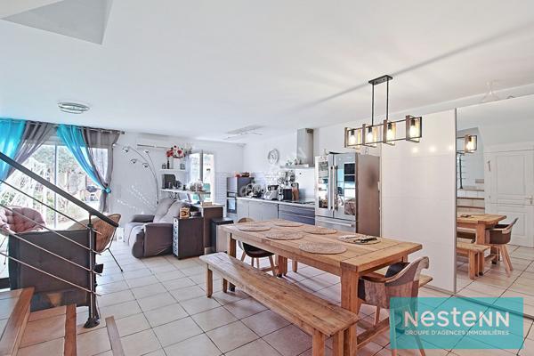 Maison moderne à vendre à Istres - 3 chambres, jardin et garage !