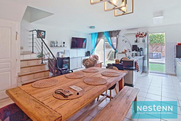 Maison moderne à vendre à Istres - 3 chambres, jardin et garage !
