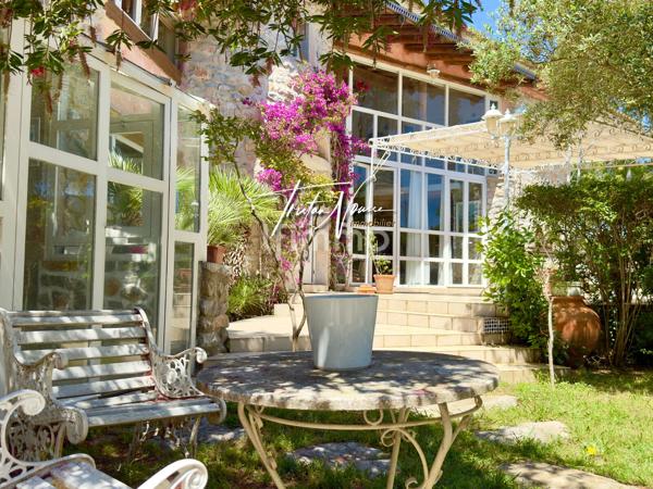 Maison d'exception - 212 m2 en 4 faces - Saint Cyprien Le Golf