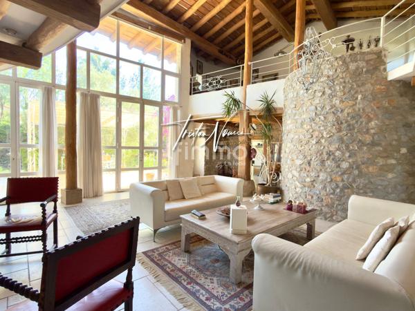 Maison d'exception - 212 m2 en 4 faces - Saint Cyprien Le Golf