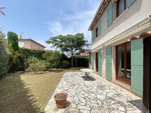 FREJUS Villa T4 Quartier résidentiel, jardin, garage, calme
