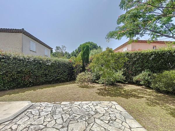 FREJUS Villa T4 Quartier résidentiel, jardin, garage, calme