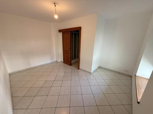 Location Appartement 4 pièces 126.69 m² - ÉPinal 88000