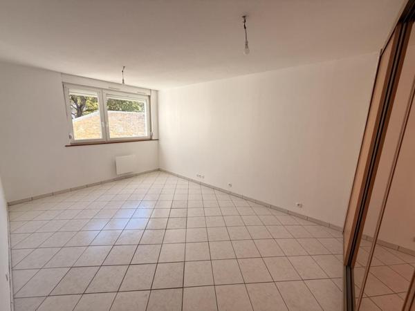 Location Appartement 4 pièces 126.69 m² - ÉPinal 88000