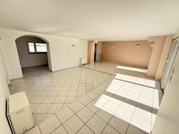 Location Appartement 4 pièces 126.69 m² - ÉPinal 88000
