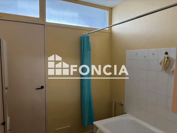 Appartement 3 pièces T3 F3 57 m² à Châtellerault 86100 à vendre