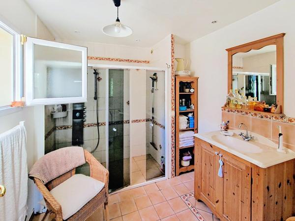 Maison à PLAISIR, 78370 - 8 pièces 145m²