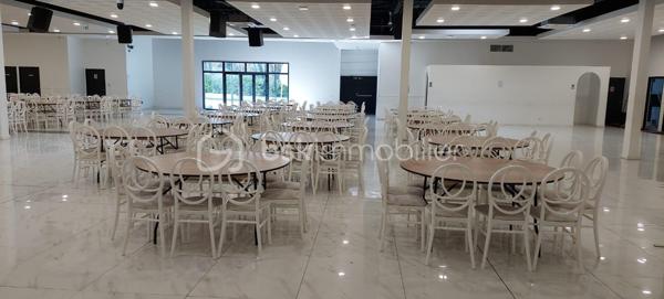 Local d activites de 980 m²