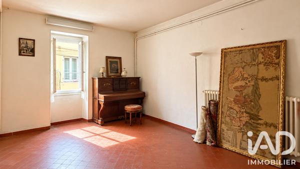 Maison à vendre 8 pièces 243,4 m² Sorgues