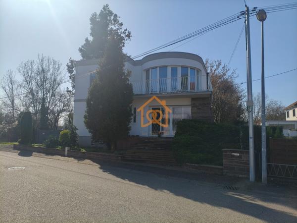 Unique ! Belle Maison de 295m² Lingolsheim sur 10 ares de terrain