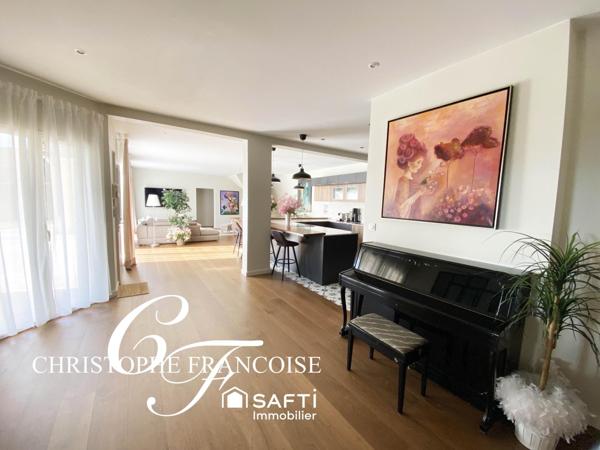 Villa contemporaine, 5 chambres, jardin avec piscine