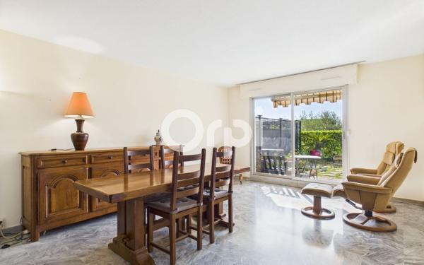 Appartement à vendre    3 pièces • 70,10 m2 Mandelieu-la-Napoule
