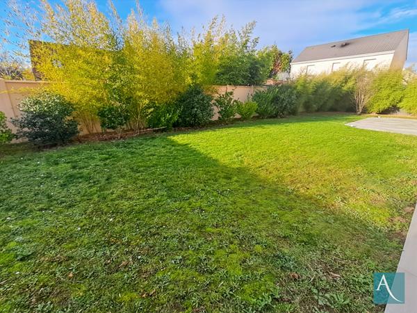 Maison Haut Standing à Ollainville 7 pièces avec 5 chambres, 152 m² + Dépendance de 19 m²