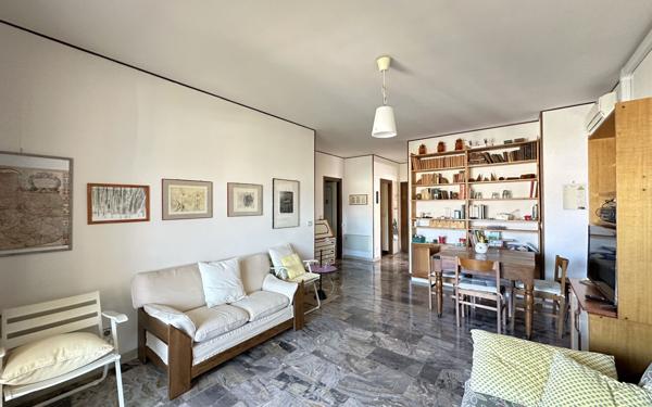 Appartement à vendre    2 pièces • 52,25 m2 Roquebrune-Cap-Martin