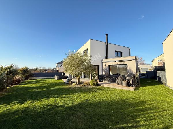 Maison contemporaine à vendre à Domloup - 4 chambres