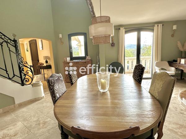 Maison 9 pièces - 230 m²