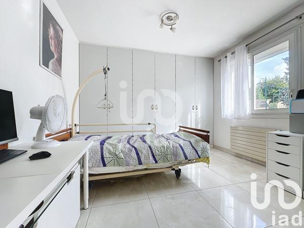 Maison à vendre 7 pièces 136 m² Ormesson-sur-Marne