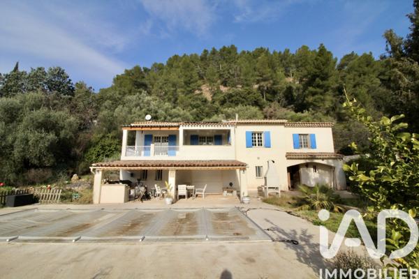 Maison à vendre 8 pièces 215 m² Vidauban
