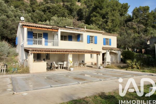 Maison à vendre 8 pièces 215 m² Vidauban