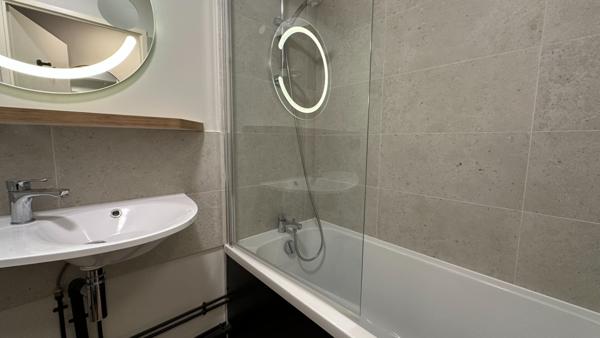 Dans Résidence Hôtelière, Studio meublé de 19 m2, Royallieu proche de l'ESCOM