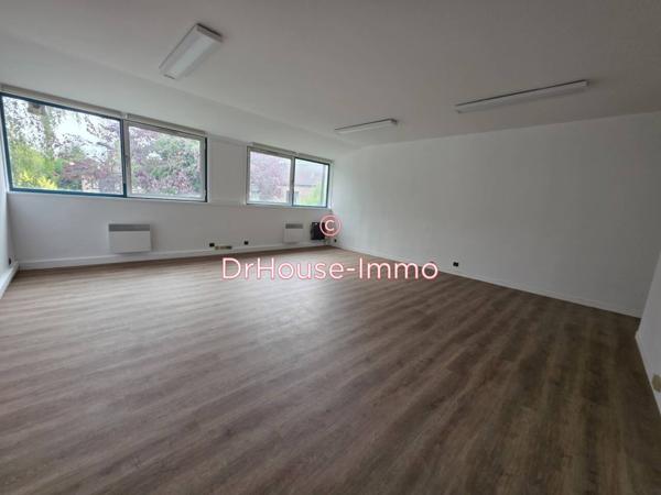 Bureau à louer de 74 m²