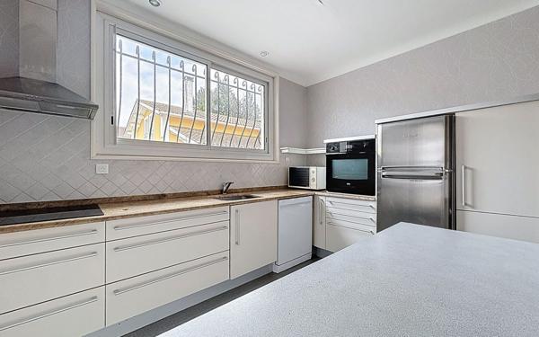 Maison à vendre    4 pièces • 81 m2 Anglet