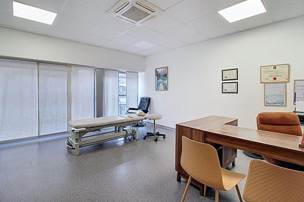 A VENDRE EN EXCLUSIVITÉ | MURS PROFESSIONNELS 136 m² à Roquebrune-sur-Argens