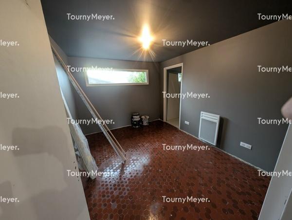 TRESSES-IDEAL ARTISAN-LOCAL D'ACTIVITES DE 180 M²