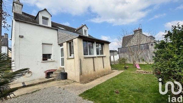 Maison de ville 4 pièces de 75 m² à Carhaix-Plouguer (29270)